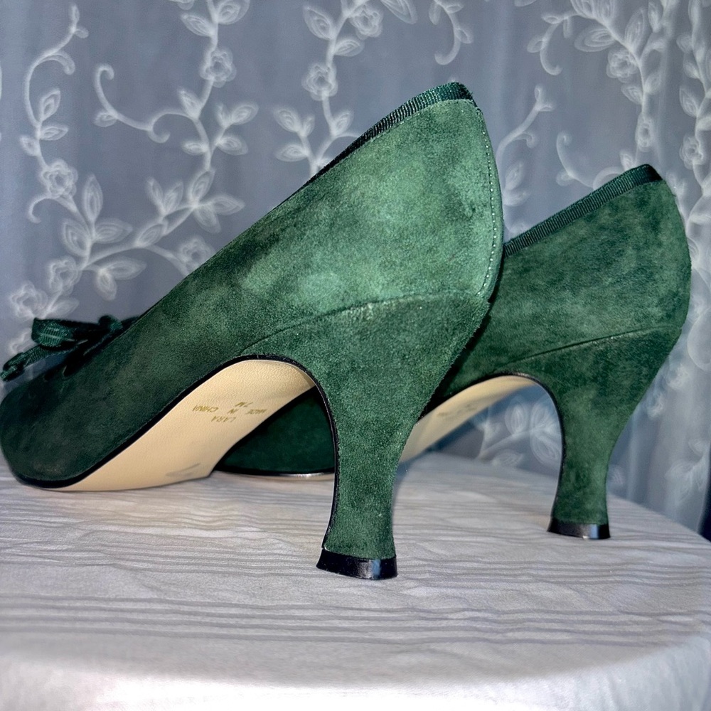 Elegant Green Suede Women's Heels